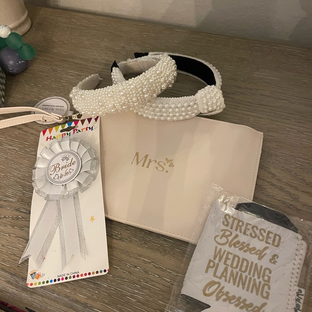Misc. Bride Items